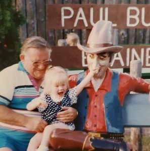 Meet your Posher, Bobbie